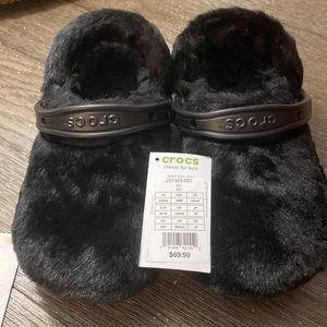 Women Crocs! Size 8